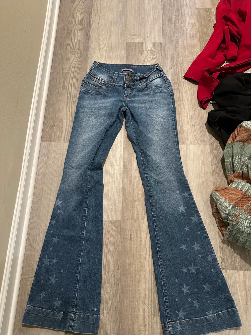 Women’s Blue Star-Print Flared Jeans